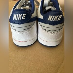 Navy blue / grey / white / line of red